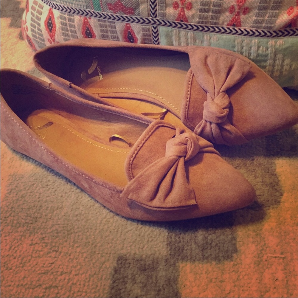 Blush/mauve flats